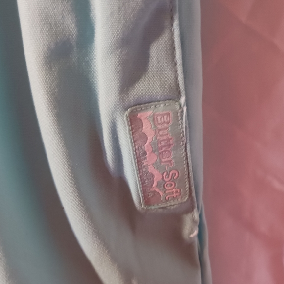 Butter-Soft by UA Scrub Pants - NIP - M - Picture 11 of 12